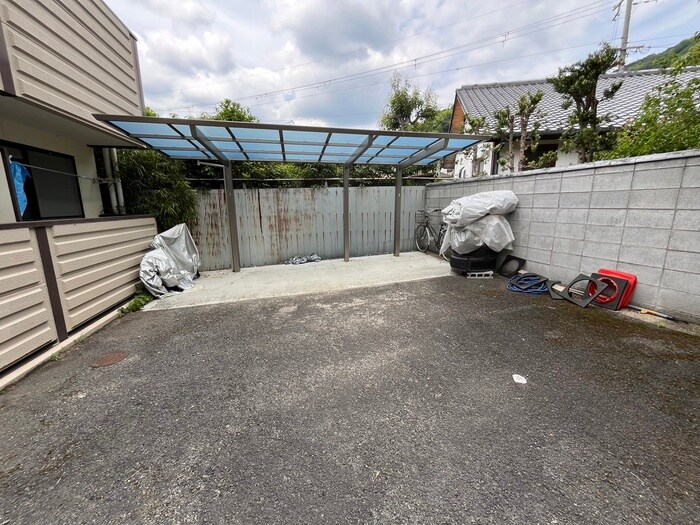 物件外観写真3　(駐輪場)