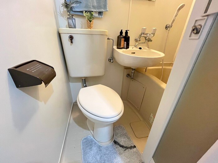 物件内観写真14　(トイレ)