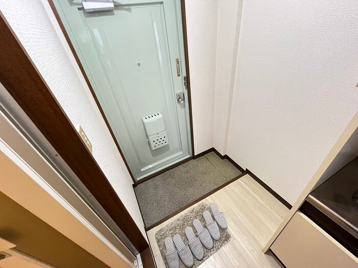 物件内観写真19　(玄関)