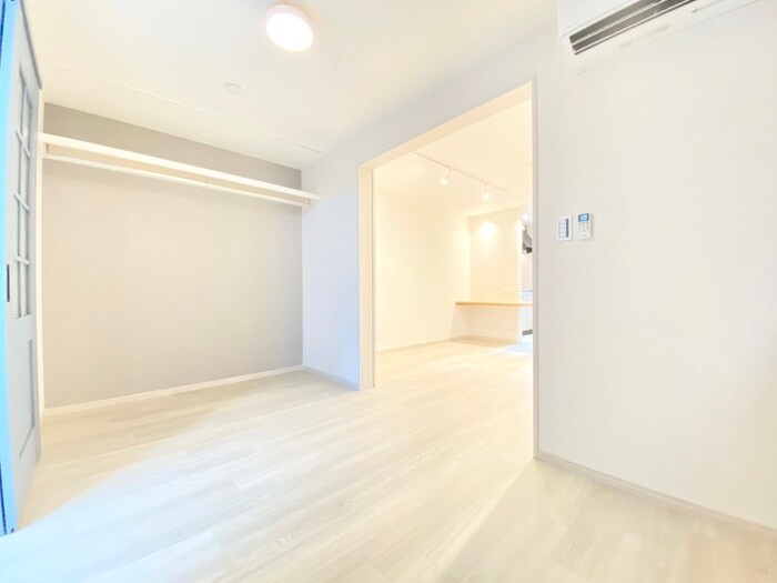 物件内観写真10　(居室)