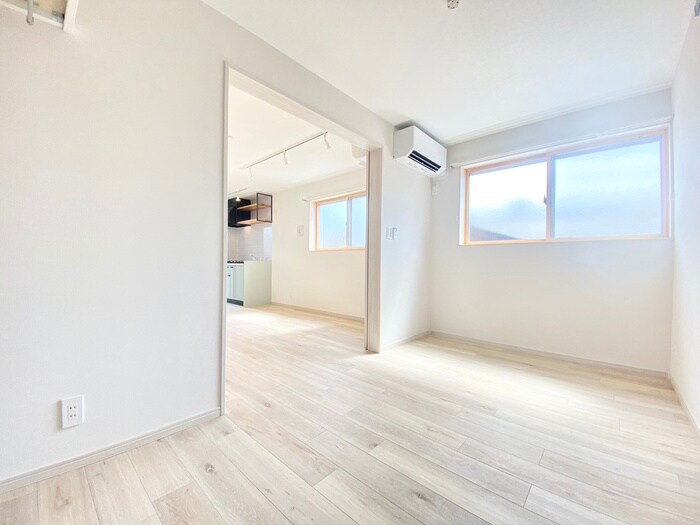 物件内観写真12　(居室)