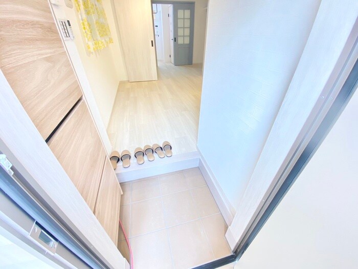 物件内観写真19　(玄関)