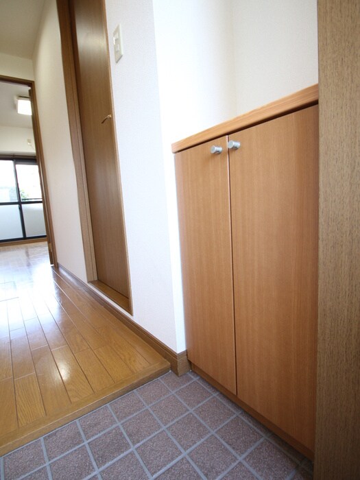 物件内観写真17　(靴箱)