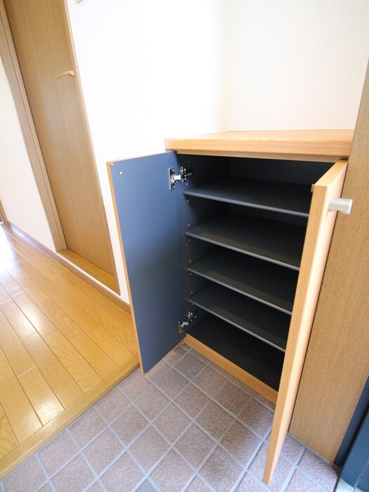 物件内観写真19　(靴箱)