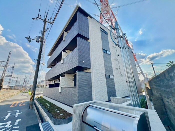 物件外観写真2　(外観写真)