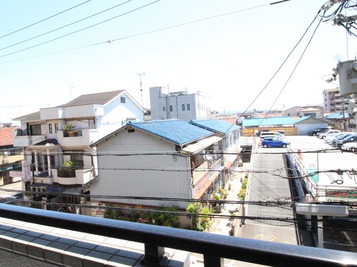 物件内観写真16　(室内からの展望)