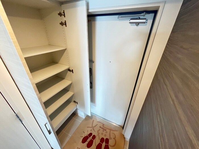 物件内観写真19　(靴箱)