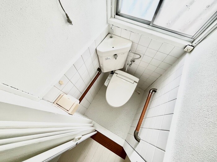 物件内観写真9　(トイレ)