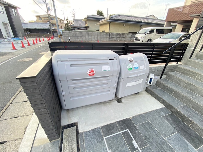 物件外観写真4　(建物設備)