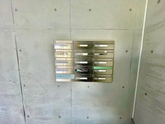 物件外観写真4　(建物設備)