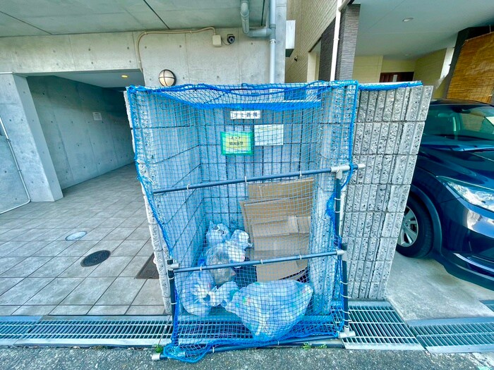 物件外観写真6　(建物設備)