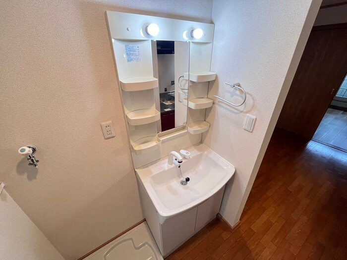 物件内観写真13　(洗面)