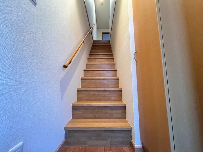 物件内観写真17　(廊下)