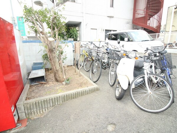 駐輪場