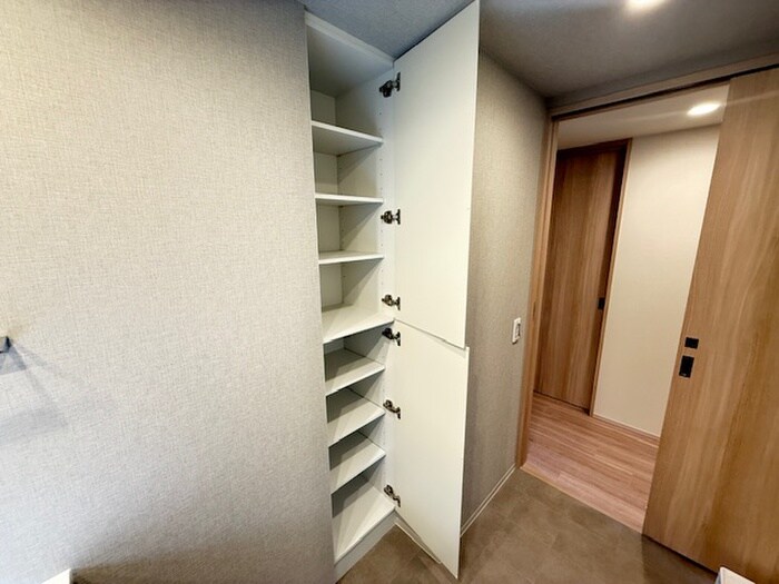 物件内観写真10　(収納)