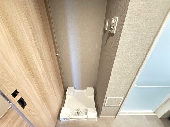 物件内観写真13　(洗濯機置場)