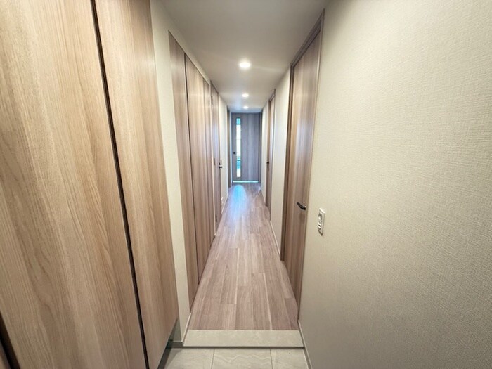 物件内観写真20　(廊下)