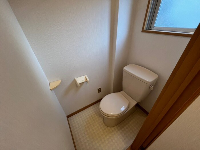 物件内観写真10　(トイレ)