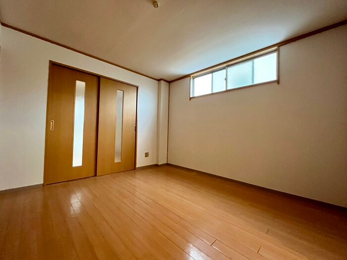 物件内観写真12　(居室)