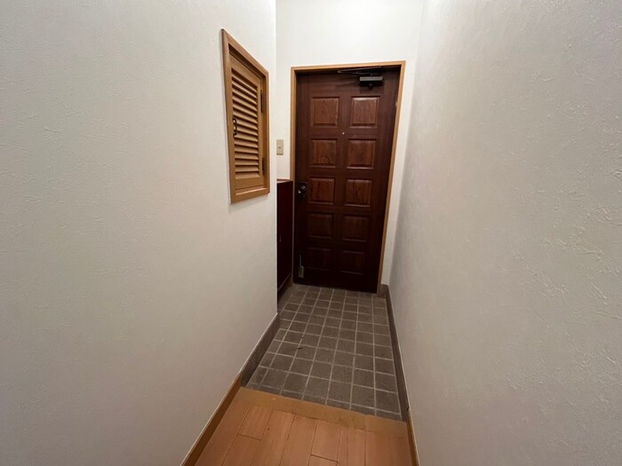 物件内観写真15　(玄関)