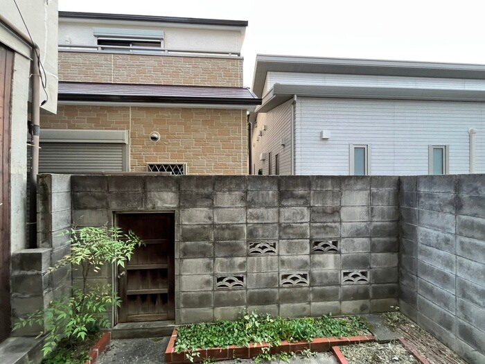 物件内観写真17　(室内からの展望)