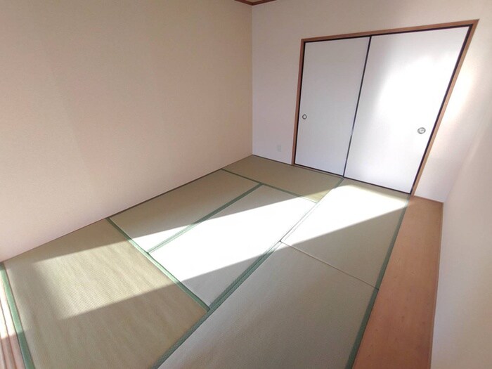 物件内観写真10　(居室)