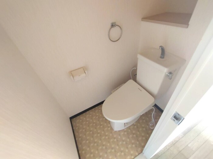 物件内観写真15　(トイレ)