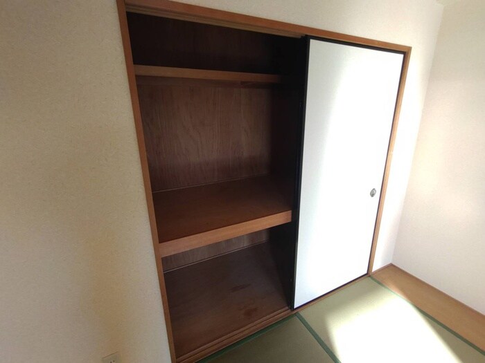 物件内観写真16　(収納)