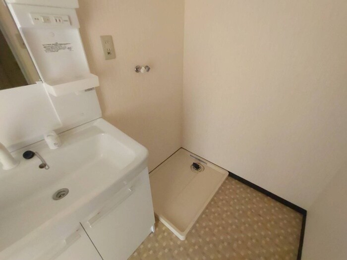 物件内観写真19　(洗濯機置場)