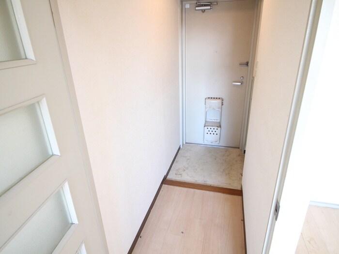 物件内観写真9　(廊下)