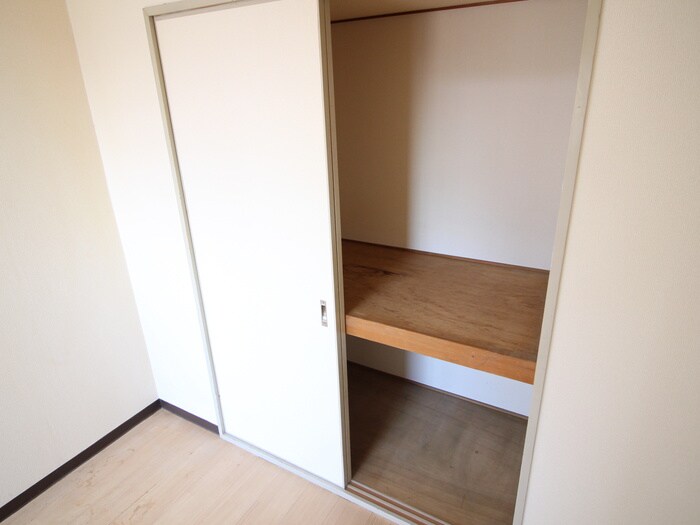 物件内観写真10　(収納)