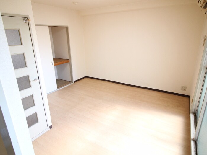 物件内観写真17　(居室)