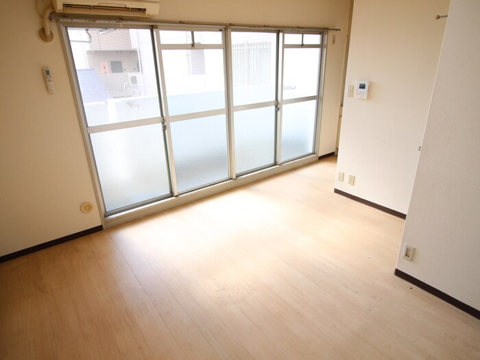 物件内観写真22　(居室)