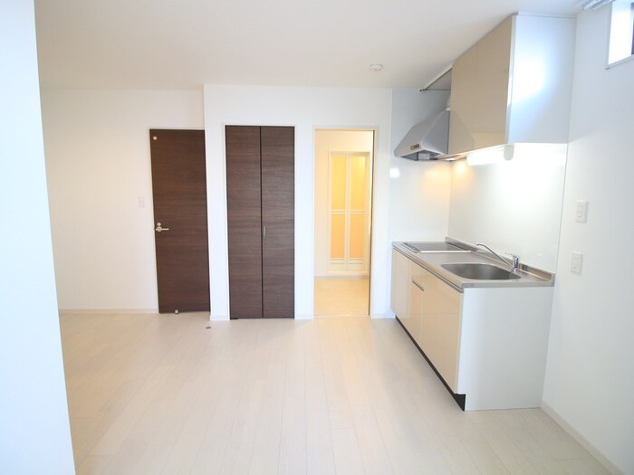 物件内観写真8　(居室)