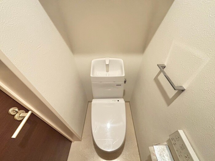 物件内観写真12　(トイレ)