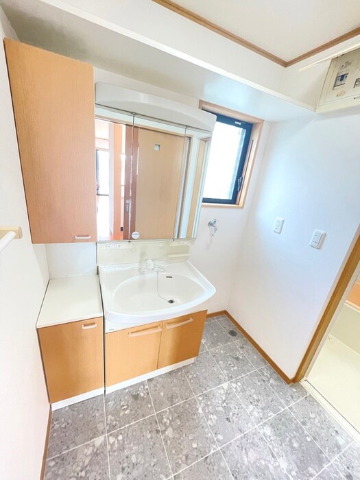 物件内観写真7　(洗面)