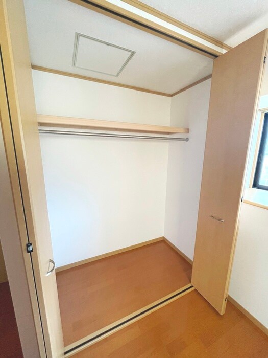 物件内観写真15　(収納)