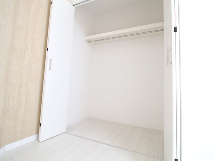 物件内観写真16　(収納)