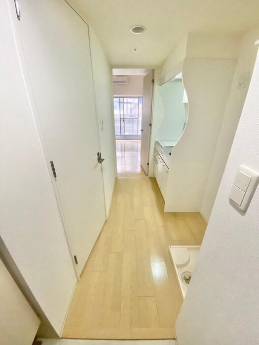物件内観写真19　(廊下)