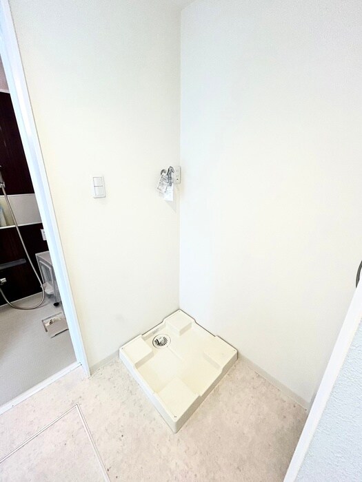 物件内観写真9　(洗濯機置場)
