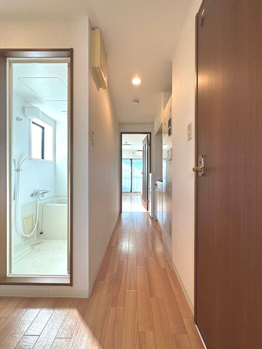 物件内観写真13　(廊下)