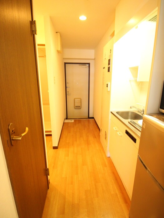 物件内観写真13　(廊下)