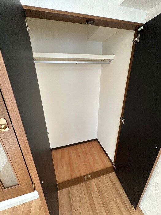 物件内観写真15　(収納)