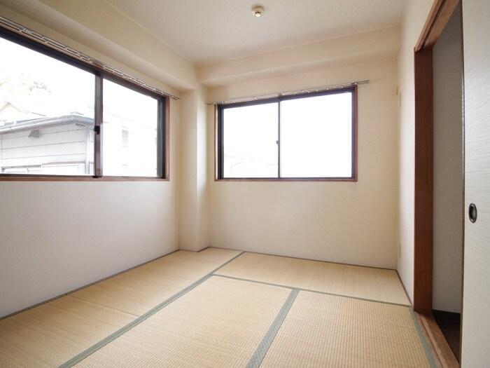 物件内観写真9　(居室)