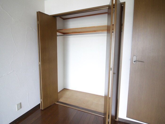 物件内観写真15　(収納)