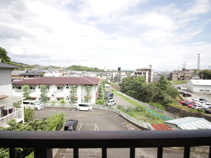 物件内観写真22　(室内からの展望)