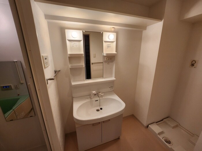 物件内観写真9　(洗面)