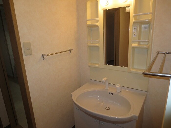 物件内観写真17　(洗面)