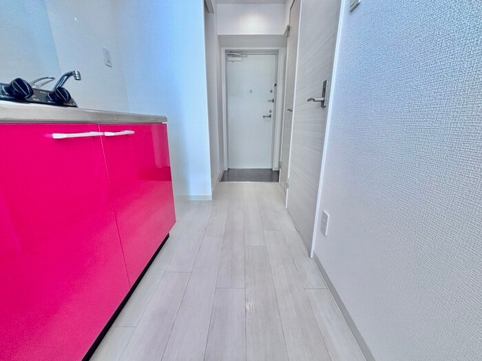 物件内観写真13　(廊下)