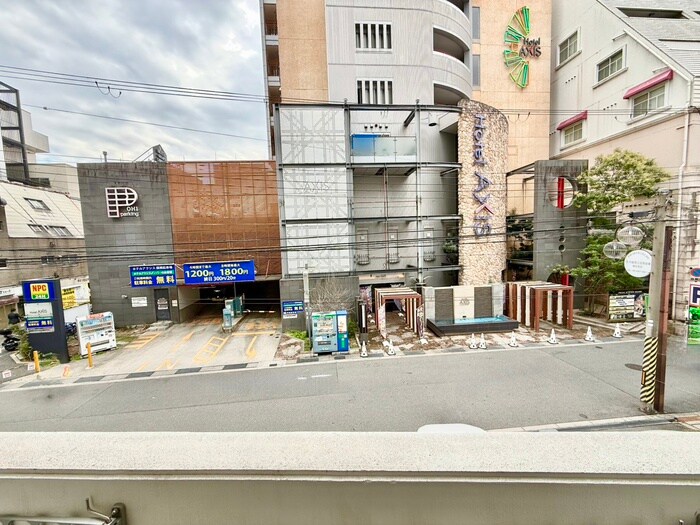 物件内観写真18　(室内からの展望)